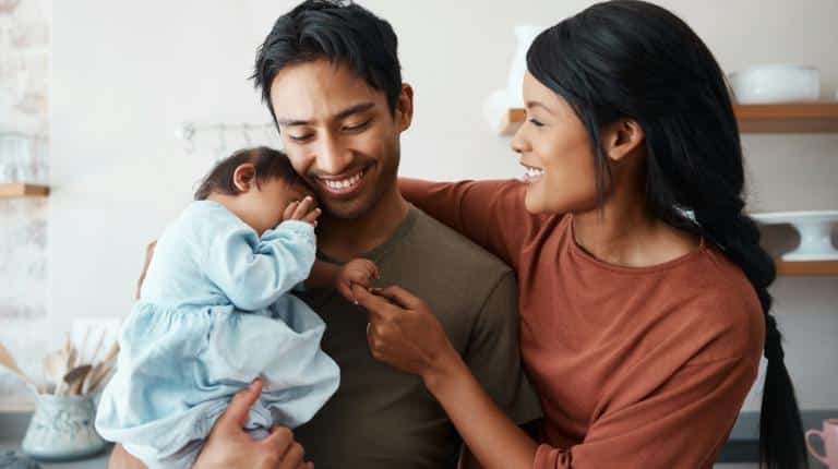 early childhood experiences affect attachment