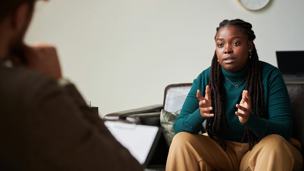 get help to deal with gaslighting